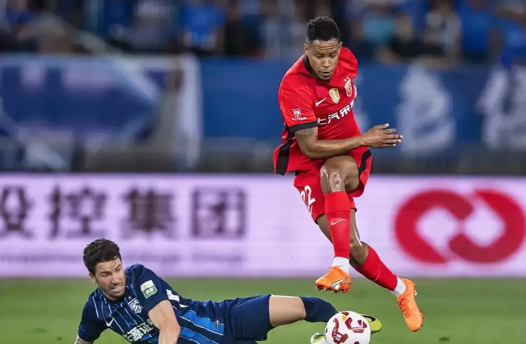 包含国际比赛日武汉三镇备战足总杯，状态回暖细节曝光，底气十足，球队文化再被提及的词条